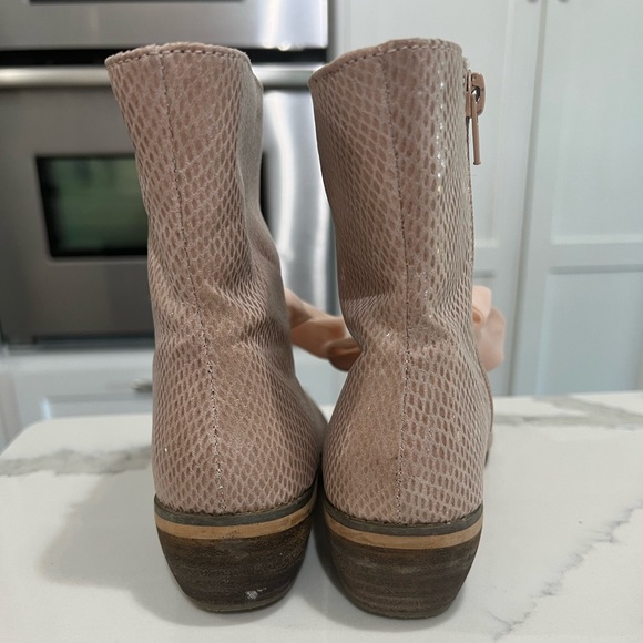 Joyfolie Wren booties size-13T - Picture 4 of 7